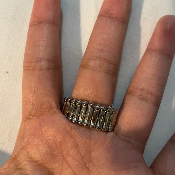 Ring - Picture 2 of 2